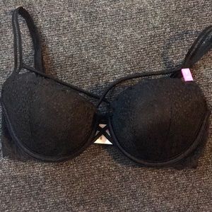 Victoria’s Secret PINK New push-up Date bra